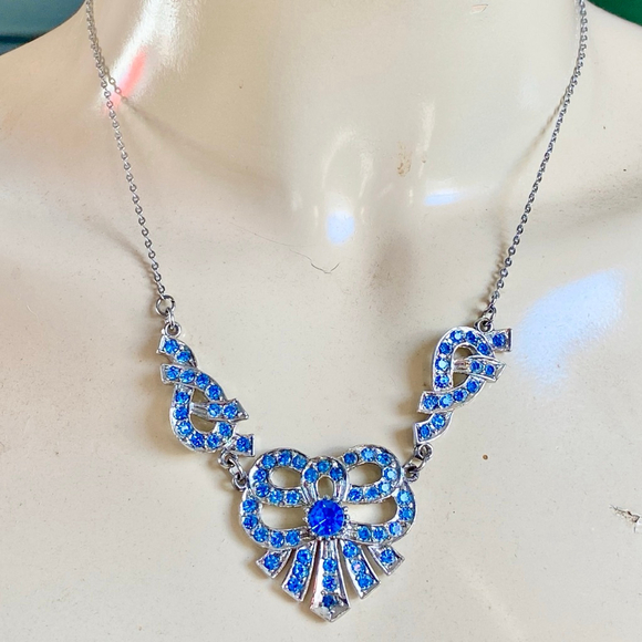 Antique Edwardian Silver Pot Metal and Blue Rhinestone Necklace. - Picture 5 of 9